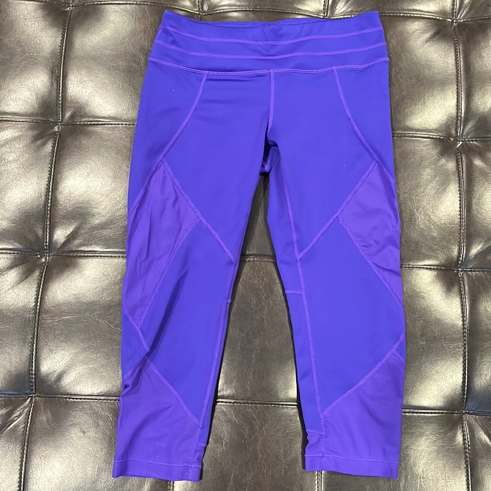 athleta sheer capri legging